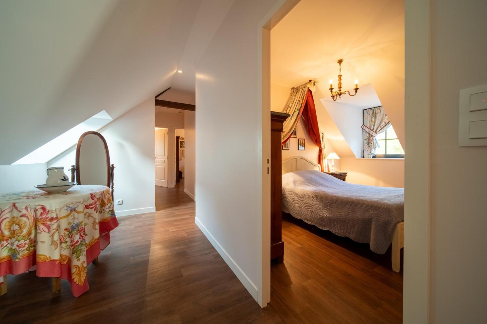 Les Caleches De L'Hotel De Beaumont Valognes Extérieur photo