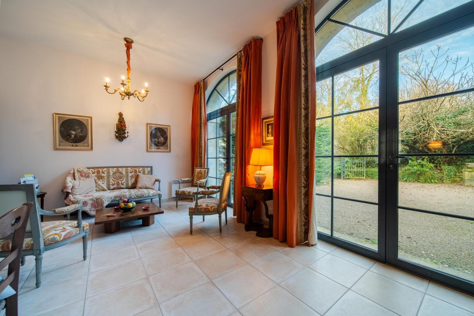 Les Caleches De L'Hotel De Beaumont Valognes Extérieur photo
